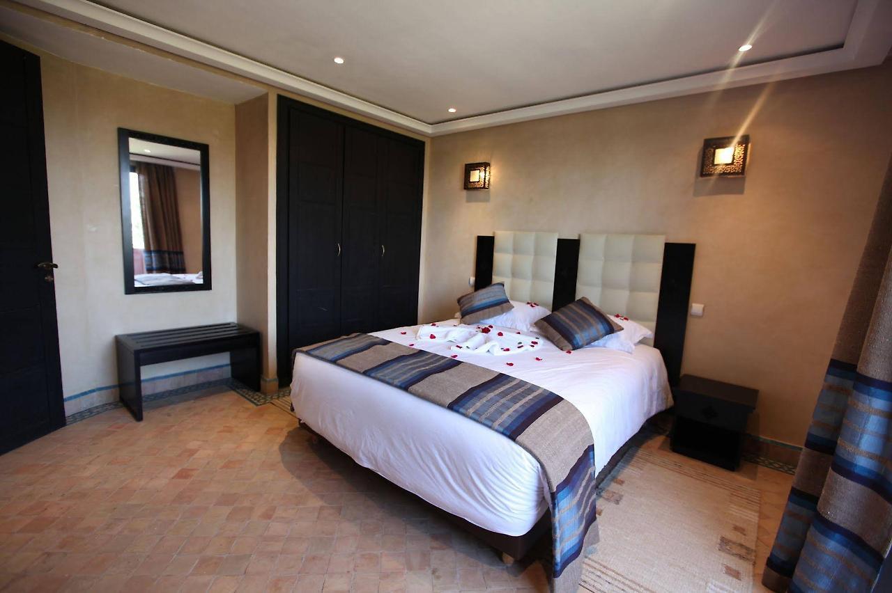 Les Jardins De Zyriab Bed & Breakfast Aït Hamid Exterior foto