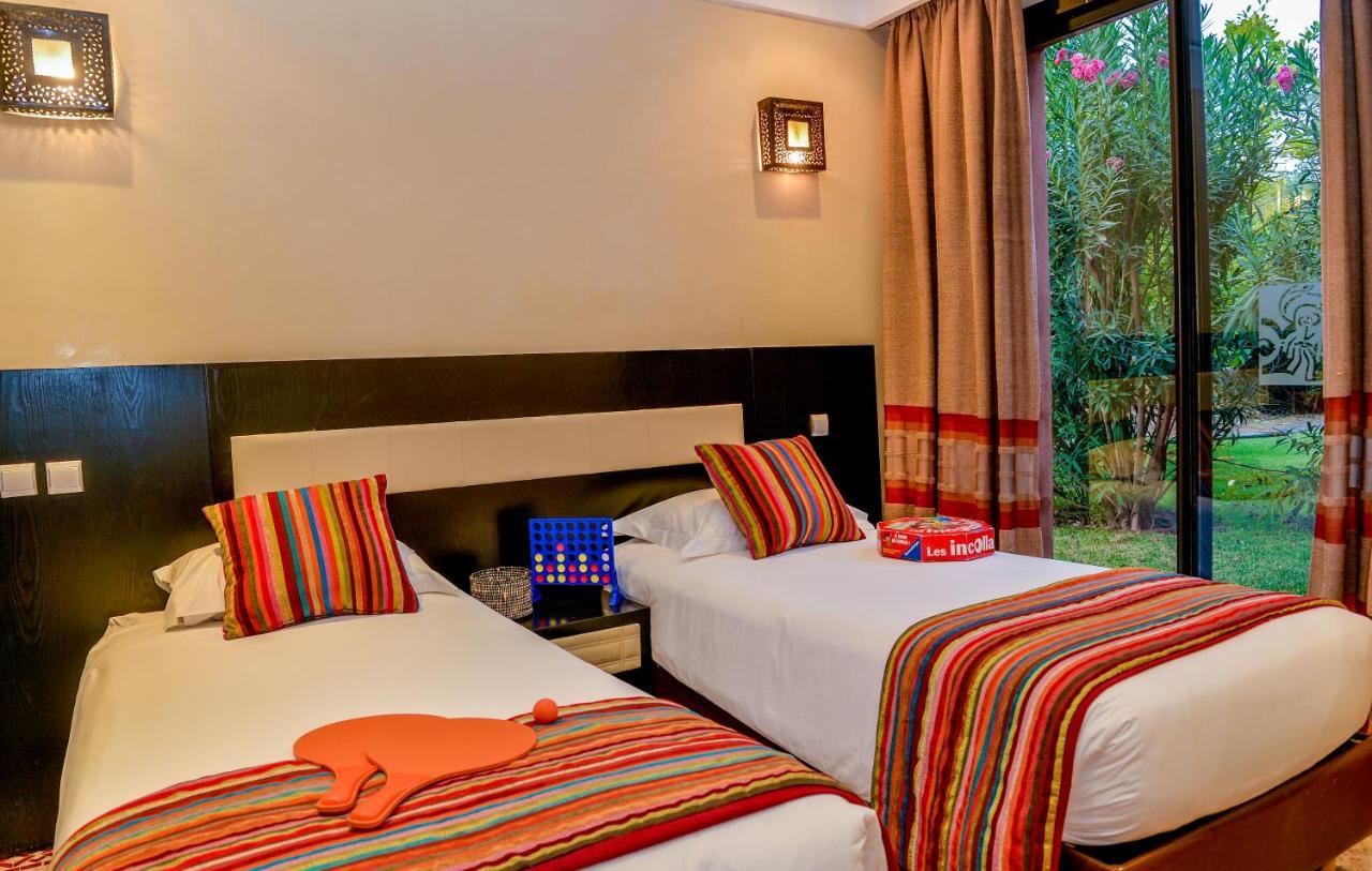 Les Jardins De Zyriab Bed & Breakfast Aït Hamid Exterior foto