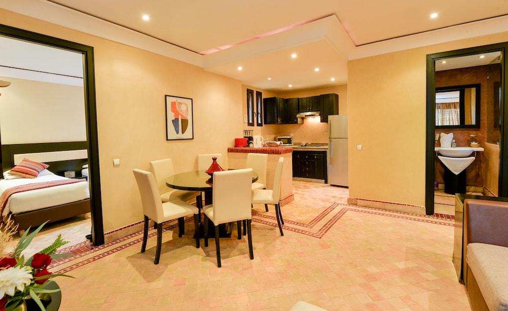 Les Jardins De Zyriab Bed & Breakfast Aït Hamid Exterior foto