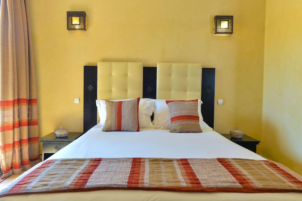 Les Jardins De Zyriab Bed & Breakfast Aït Hamid Exterior foto
